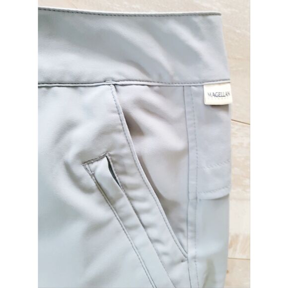 Magellan Outdoor 1X  Shorts Women's  Gray Fishing No Drawstring Button Zip Pckts - Picture 4 of 6